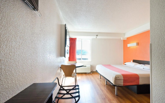 Motel 6 Springfield, VA - Washington DC Southwest