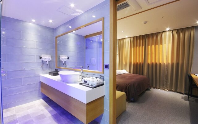 Jinju Hotel The Cloud