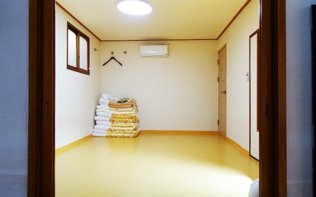Hue Hanok Guesthouse