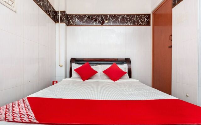 OYO 19396 Cristal Residency