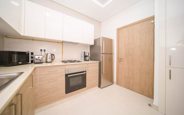 Business Bay 1BR Canal View Rooftop Pool - 360 vacation