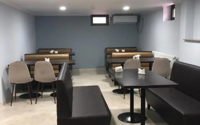 Ureki Guest House