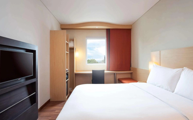 ibis Makassar City Center – Guest Rooms – Makassar