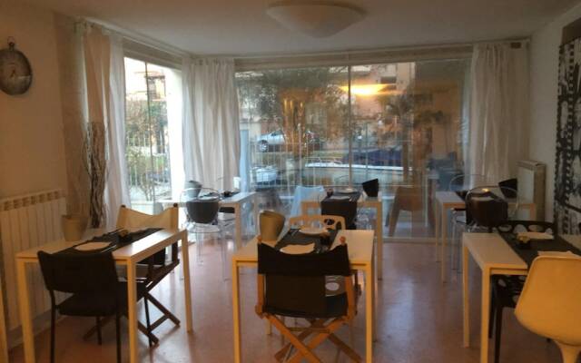 Villa Venice Movie