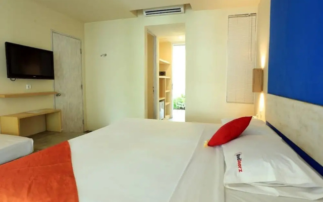 RedDoorz Plus near Kuta Square
