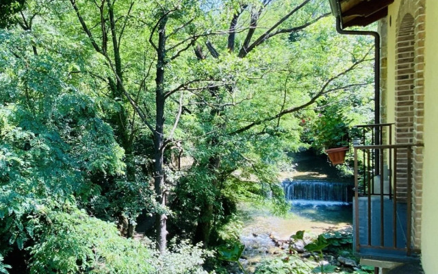 Campagna Waterfalls View Suites