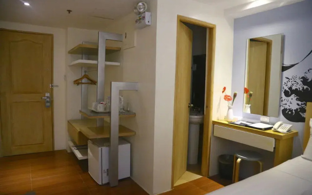 马卡蒂大道福尔萨酒店(Fersal Hotel Makati Avenue)