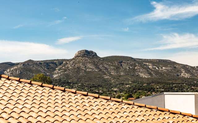 CAMPANILE MARSEILLE EST - Aubagne