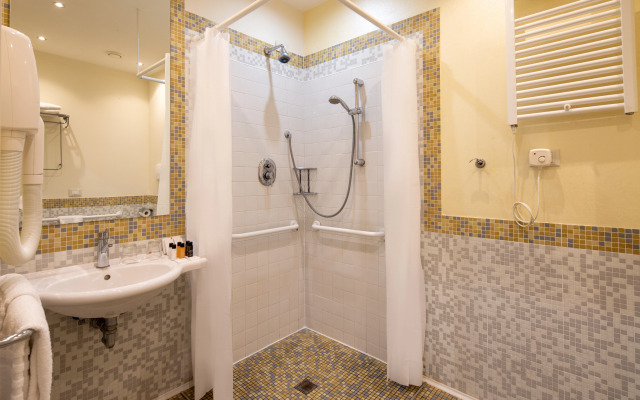 Crowne Plaza Venice East by IHG