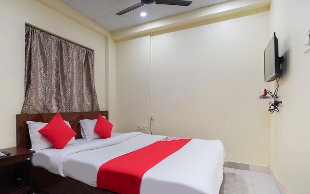 OYO 60891 Hotel Amaze