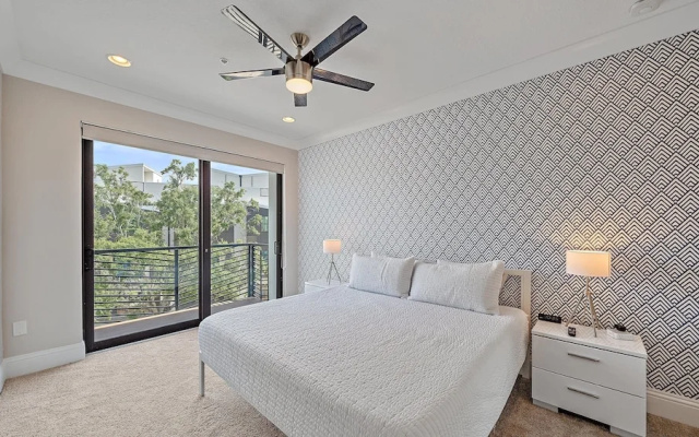 Cityscape Retreat 2 Bedroom Townhouse by RedAwning