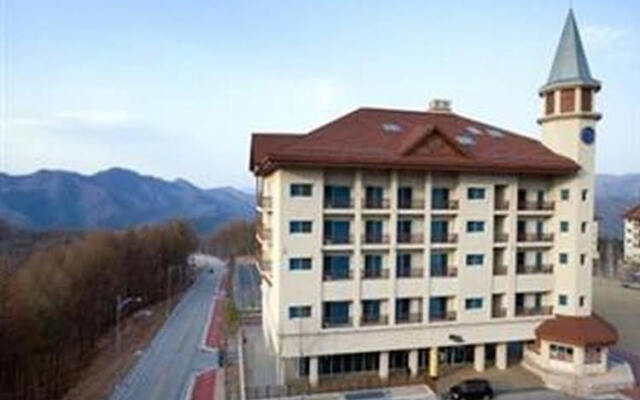 High One Condo Valley Condo