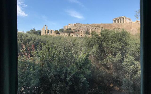 Holodek Apartments : Parthenon
