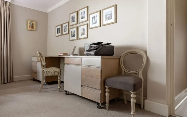 Bantry Place - Luxury Apartment