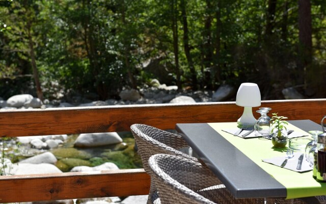 Hôtel Arena Restaurant Le Refuge