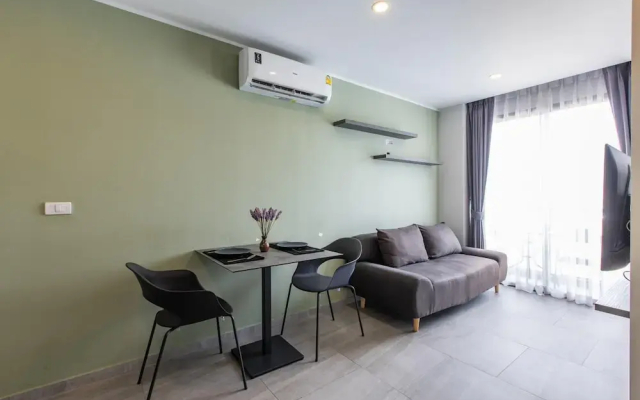 Mountain View Studio Apt T3-830