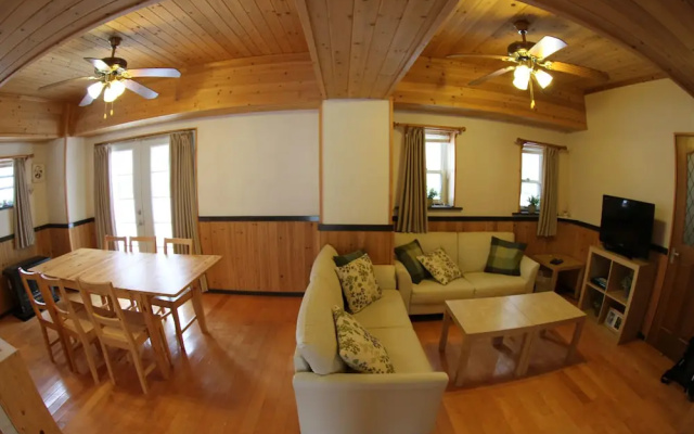Hakuba Powder Cottages