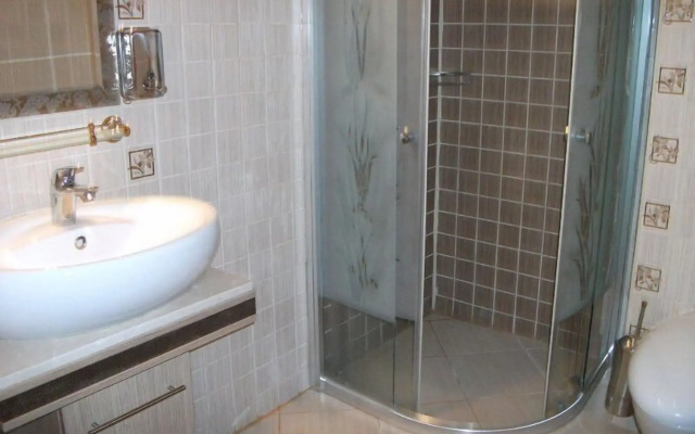 Marmaray Hotel