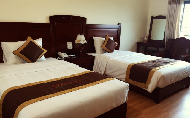 Khách sạn Sen Hồng