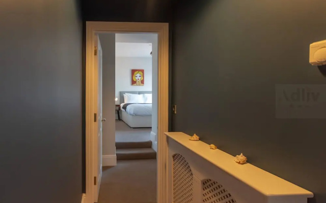 Stunning Sea View Georgian Retreat by Adliv