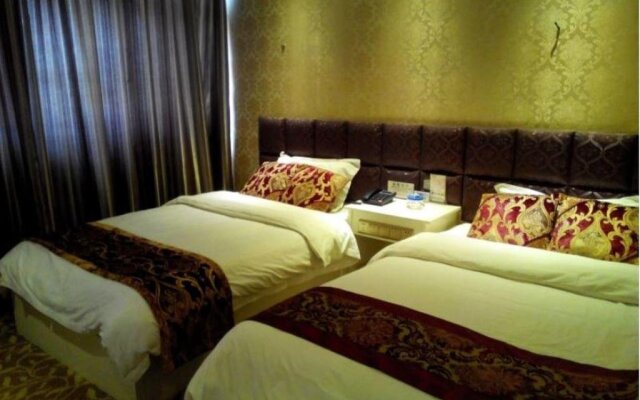 Qujing Ruixin Business Hotel