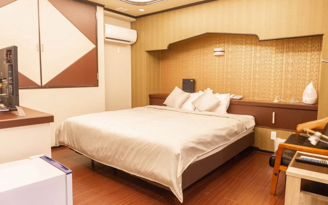 Naha Lagoon Hotel I
