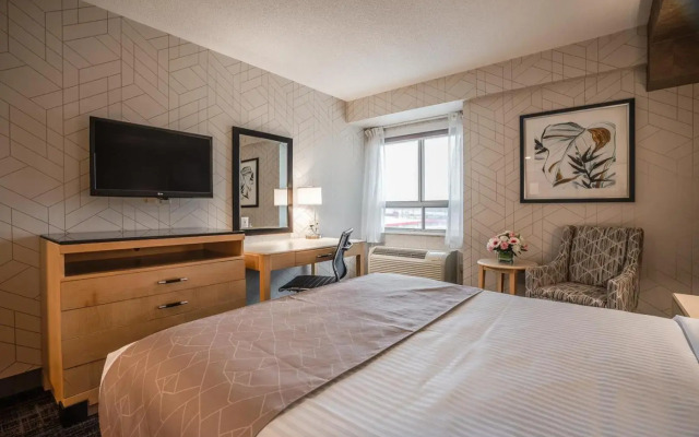 Monte Carlo Inn Barrie Suites