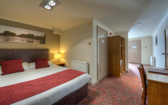 The Elms Hotel