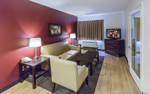 Red Roof Inn PLUS+ Raleigh Downtown – NCSU/Conv Center