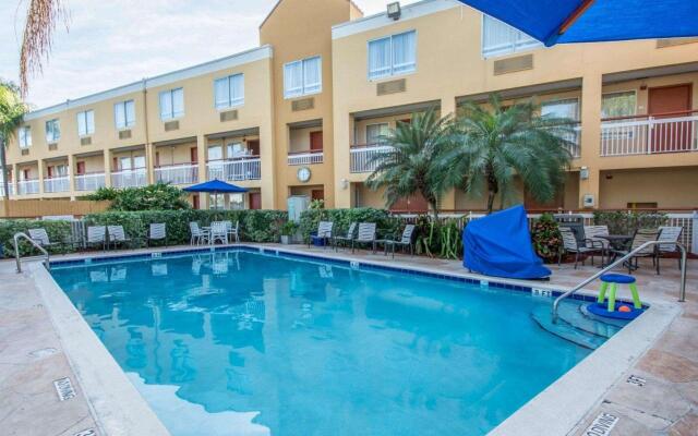 Quality Inn Miami Airport - Doral