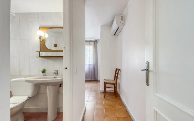 Posh Apartment Near Canyelles Petites