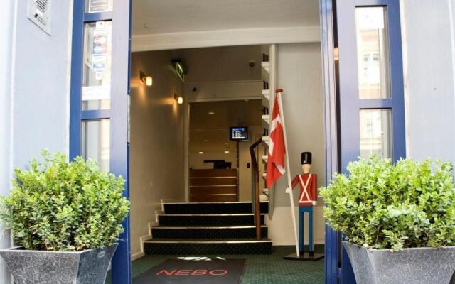 City Hotel Nebo