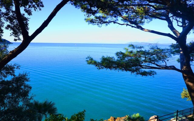 Cozy Holiday Home in Monte Argentario With Private Garden