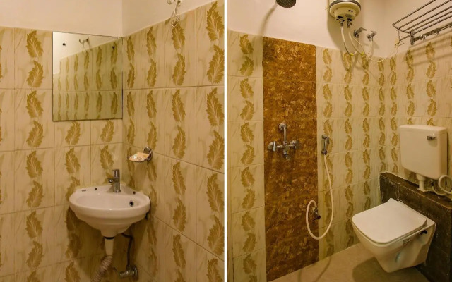 Fabhotel Kanta Shrawan Arcade
