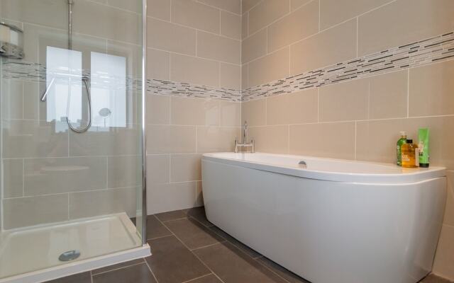 Laundimer House Bed & Breakfast