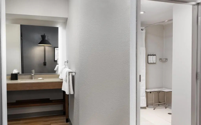 Hyatt Place Orlando Airport