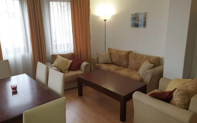 2 Bedroom Mountain View