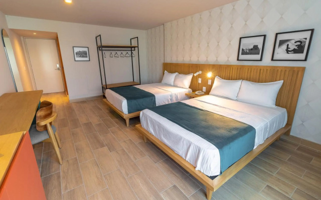 Oliva Plaza Hotel