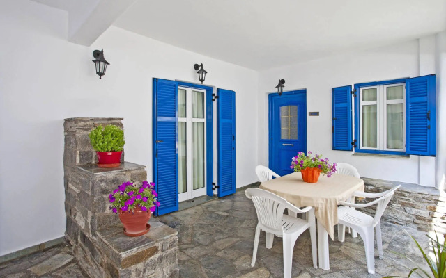 Stefano Apartments