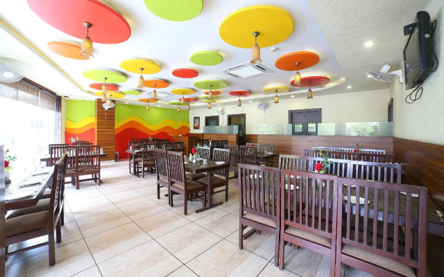 OYO 24808 Padmawati Palace