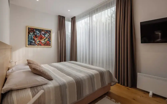 Villa Miracle