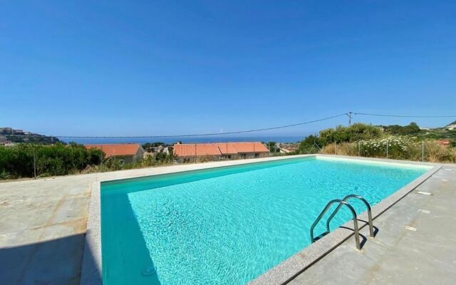 Two-room Apartment With Swimming Pool Castelsardo Sleeps 4