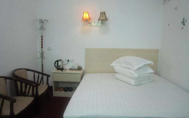 Luzhou Business Hotel