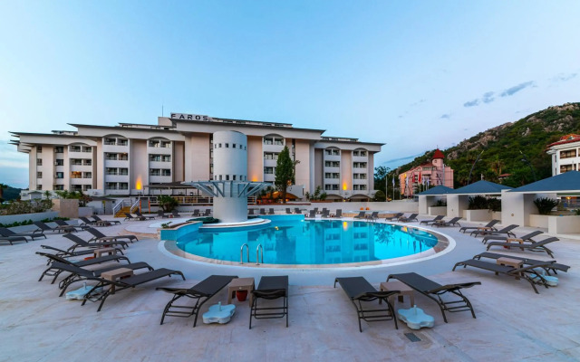 Faros Premium Beach Hotel