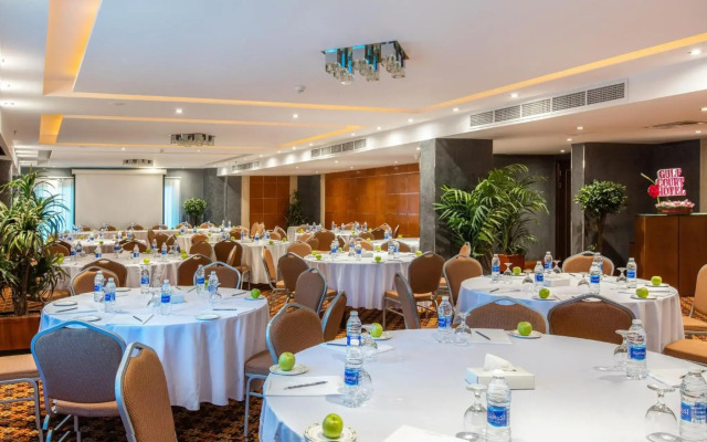 Gulf Court Hotel
