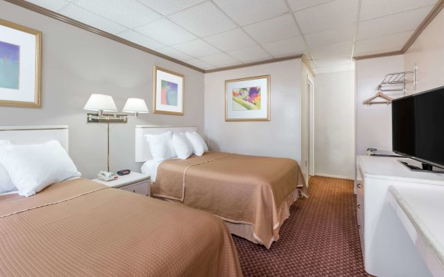 Travelodge by Wyndham Hershey