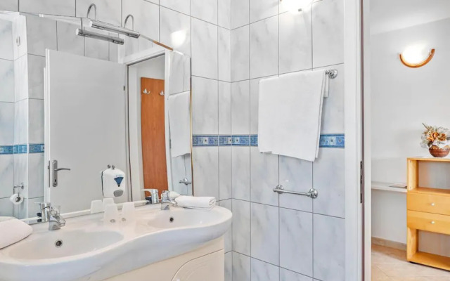 Barun Apartments