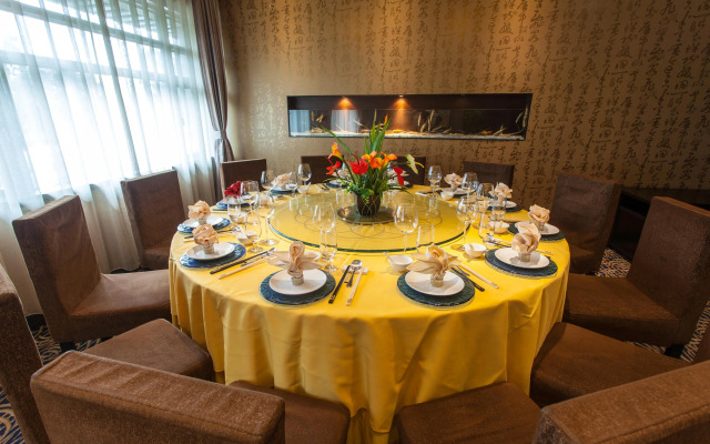 Huashi Hotel