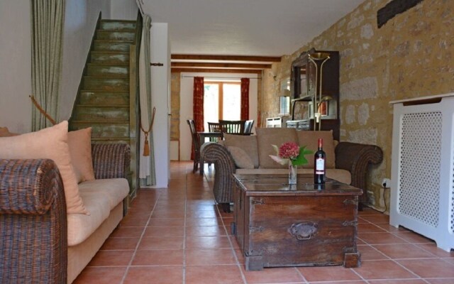 Holiday apartments at the courtyard of French château
