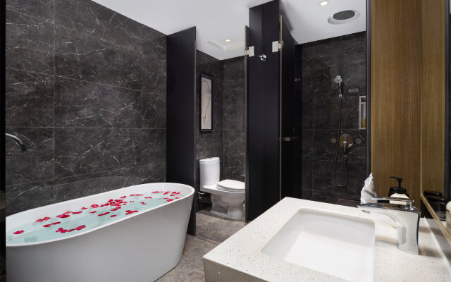 Paco Business Hotel - Longkou West